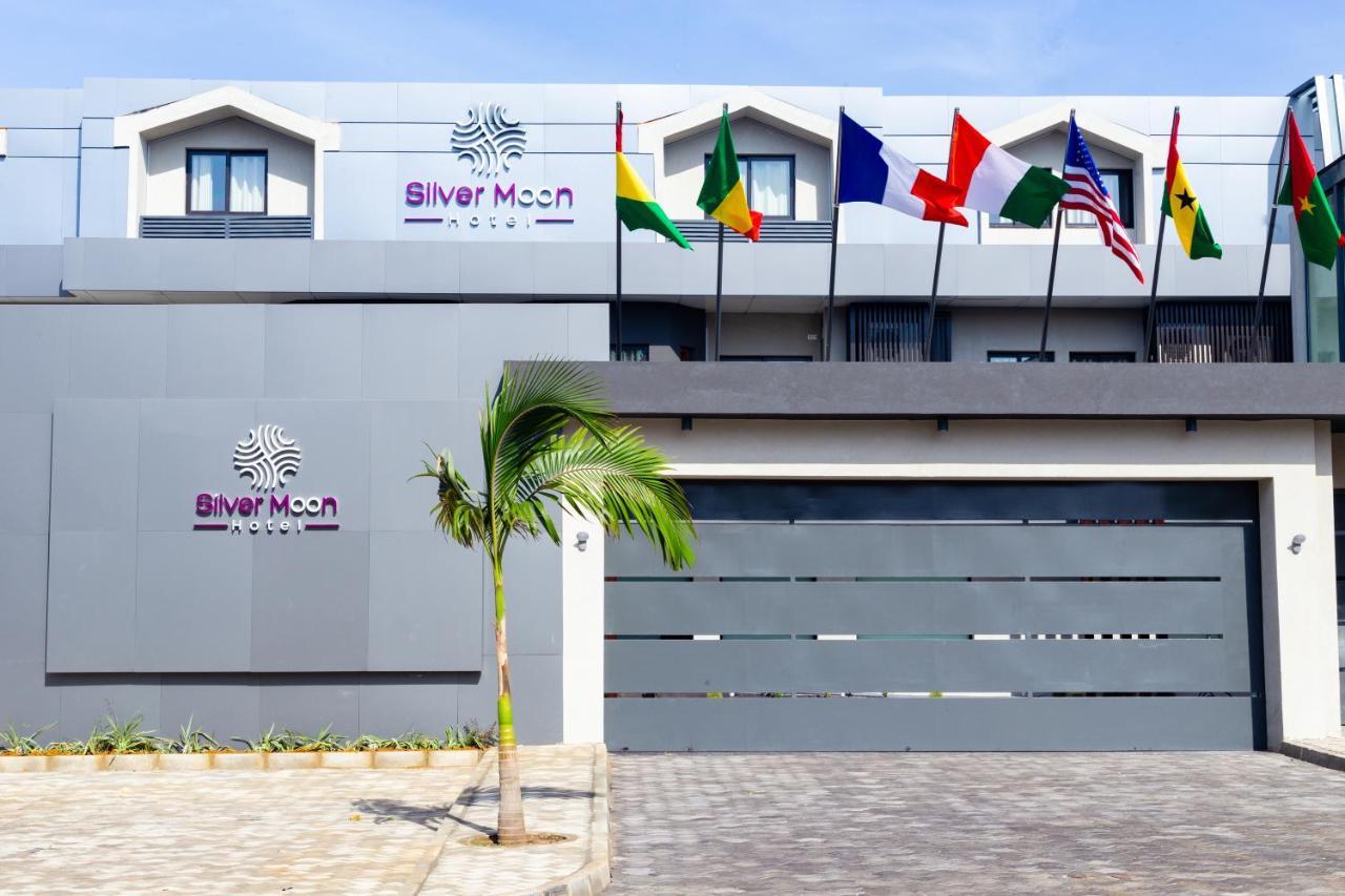 Silver Moon Hotel Абиджан Экстерьер фото