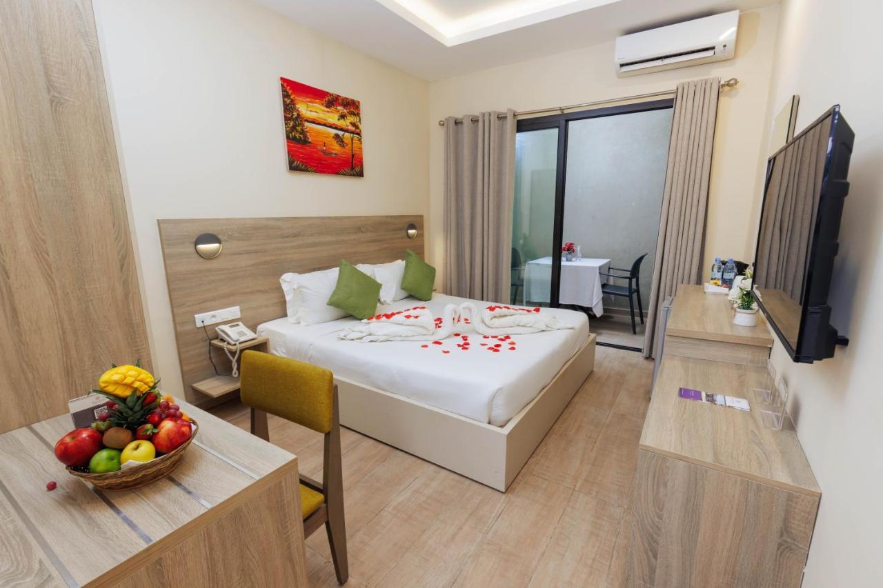 Silver Moon Hotel Абиджан Экстерьер фото