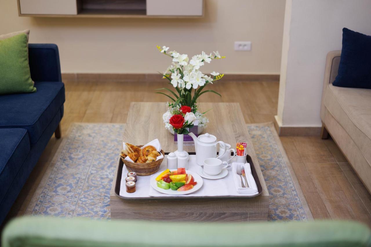 Silver Moon Hotel Абиджан Экстерьер фото